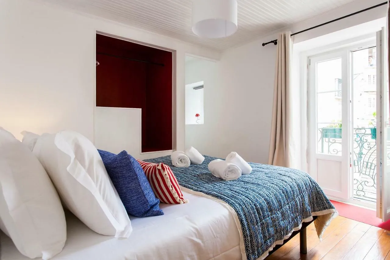 Joivy Charming Apt Near Fado Museum Lisbon