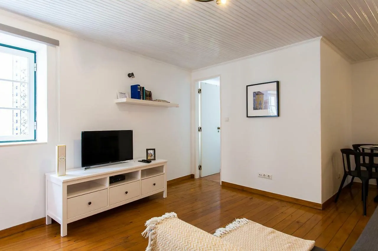 Joivy Charming Apt Near Fado Museum Lisbon