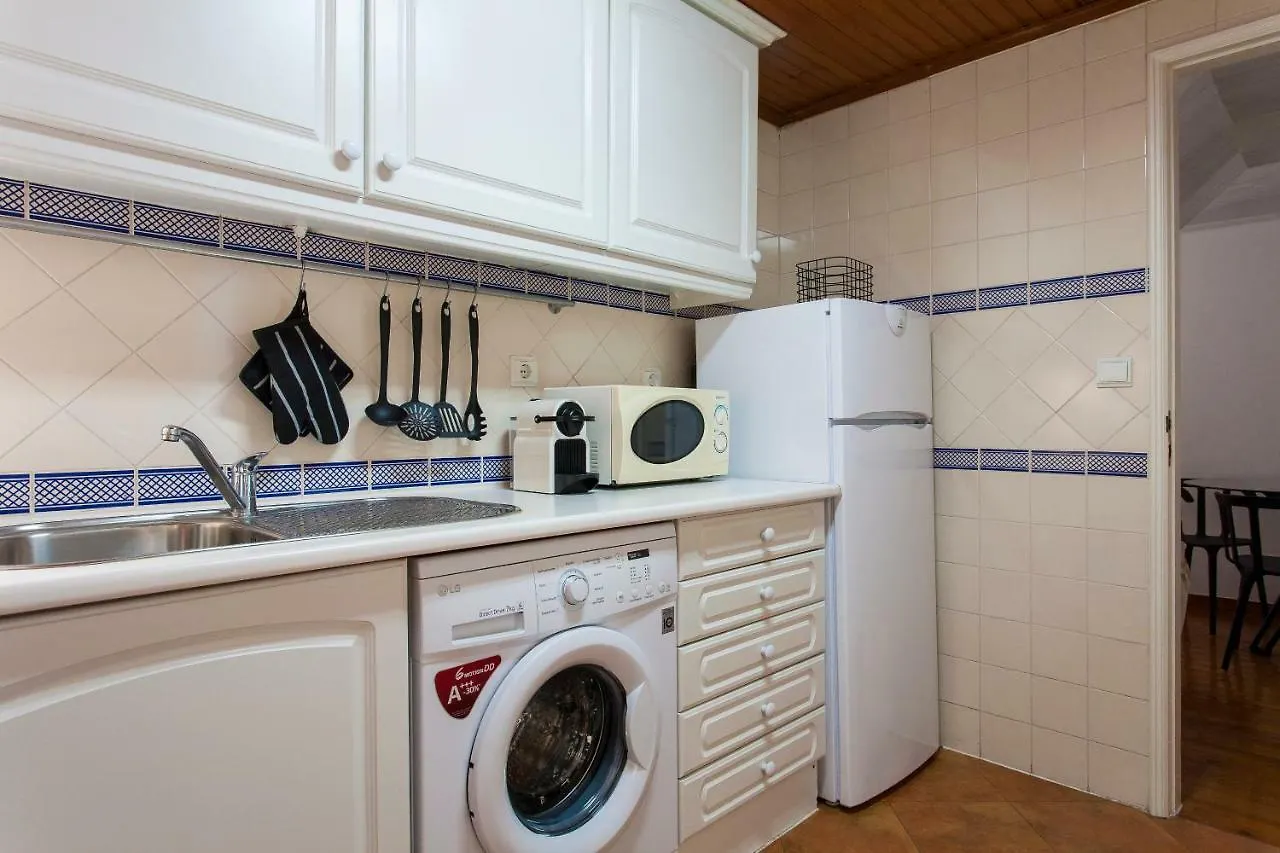 Joivy Charming Apt Near Fado Museum Lisbon